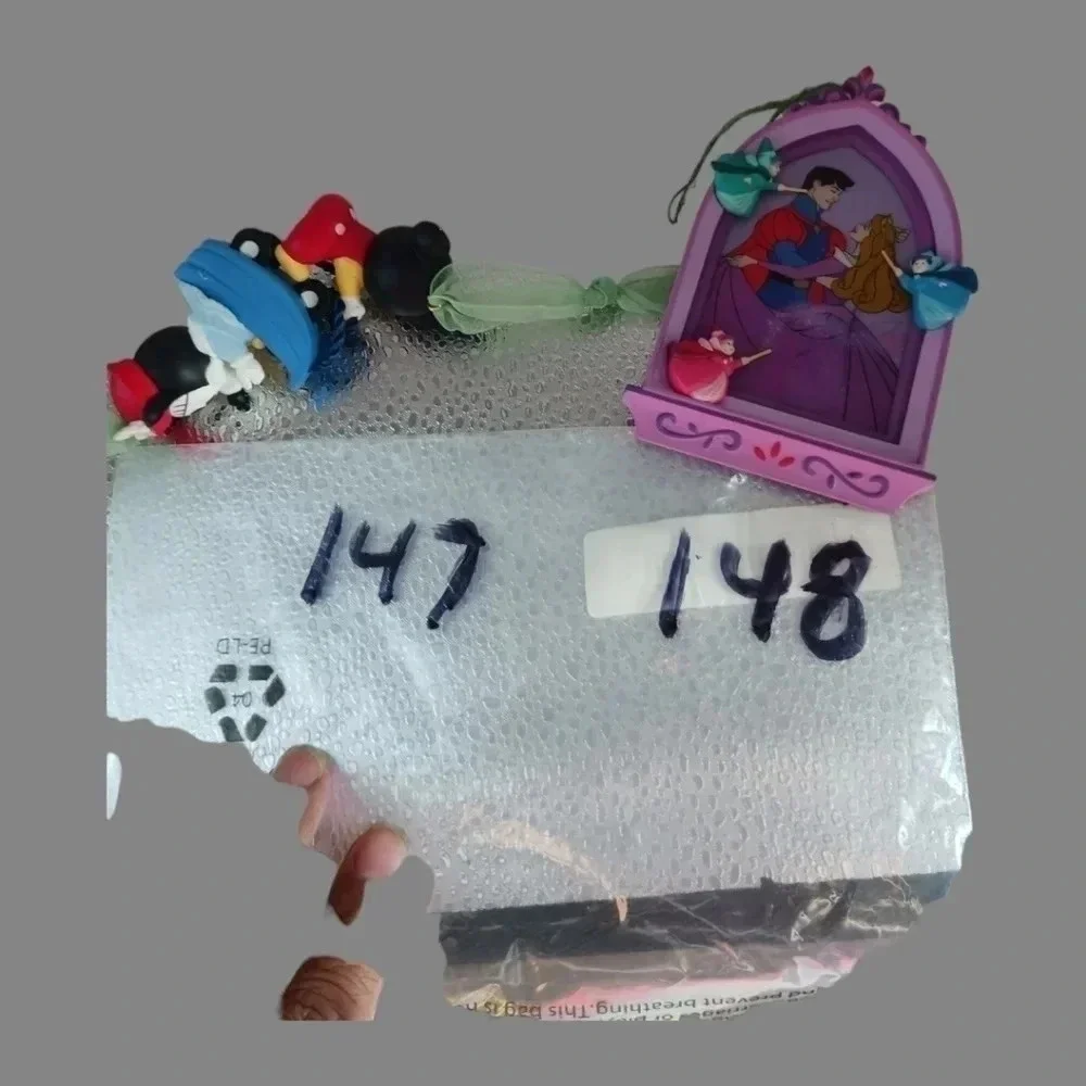Hallmark walt disney sleeping beauty ornament 2001 - Picture 7 of 7